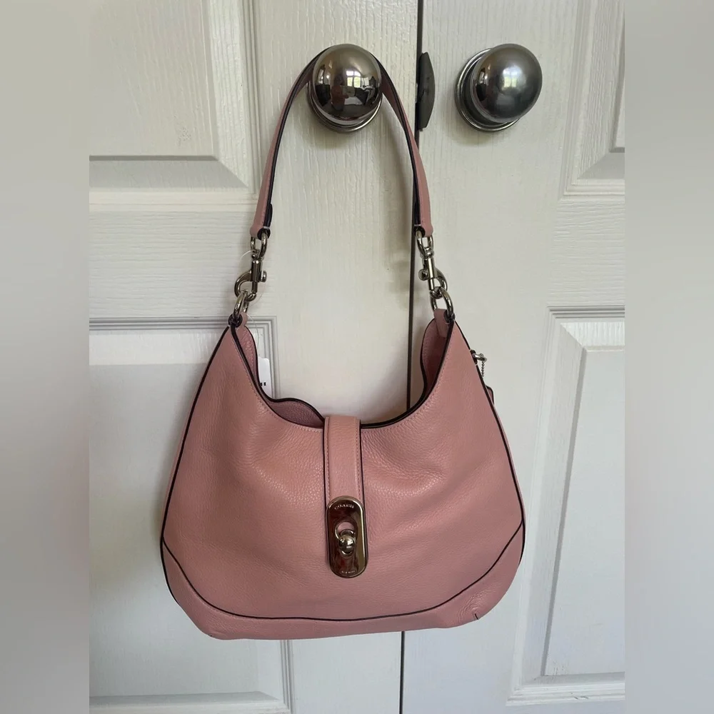 Coach Handbag. - Picture 2 of 16